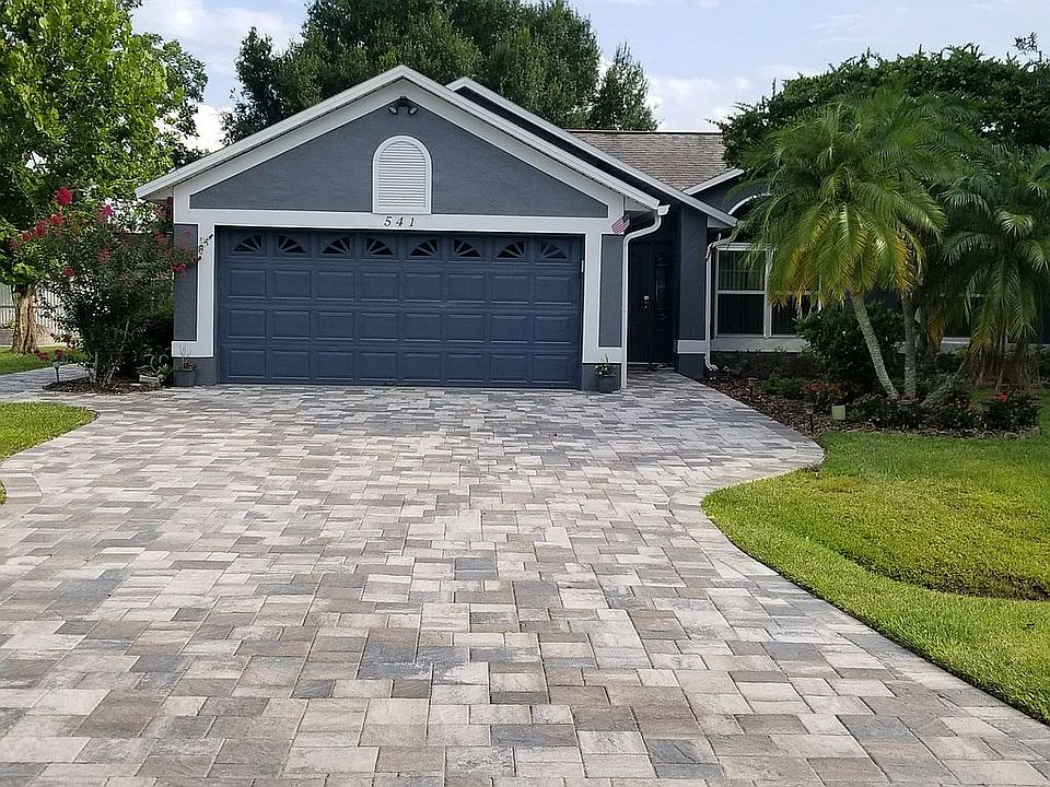 1st image of 541 Clay Dr
