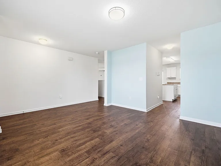 448 Botanical — Photo 32