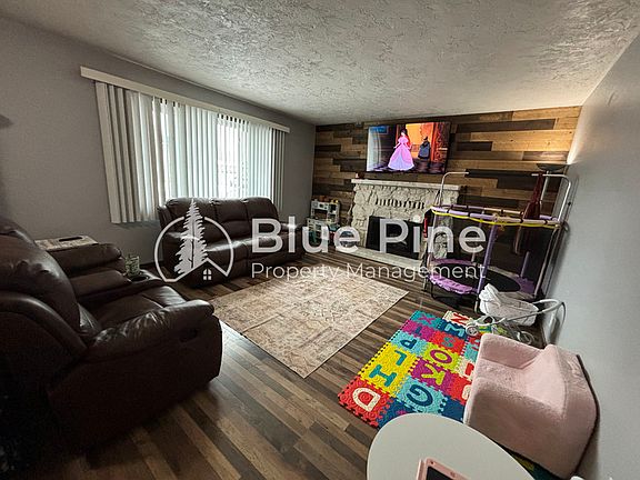 2nd image of 2014 Tiffany Dr