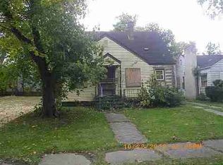 22721 S Riverdale Dr, Detroit, MI 48219