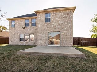 1328 Acosta St, Grand Prairie, TX 75051