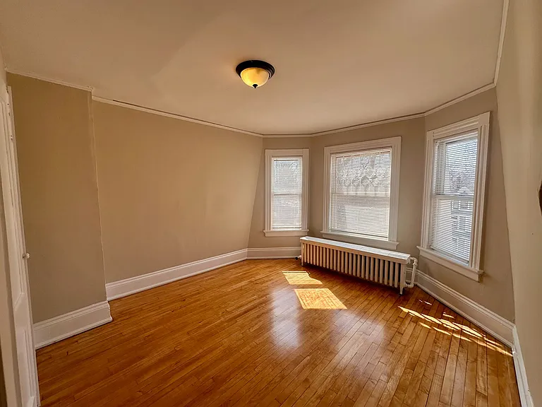 2216 E Ivanhoe Apartments — Photo 15