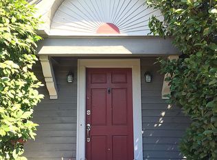 3006 SE Cesar E Chavez Blvd, Portland, OR 97202