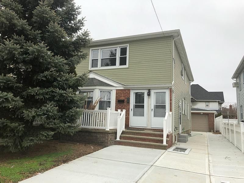 12 Catherine St, Valley Stream, NY 11581 Zillow