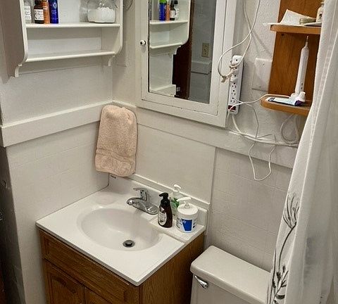 5th image of 421 Schuyler St #2