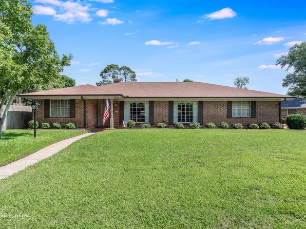 6214 Gaylyn Dr, Shreveport, LA 71105