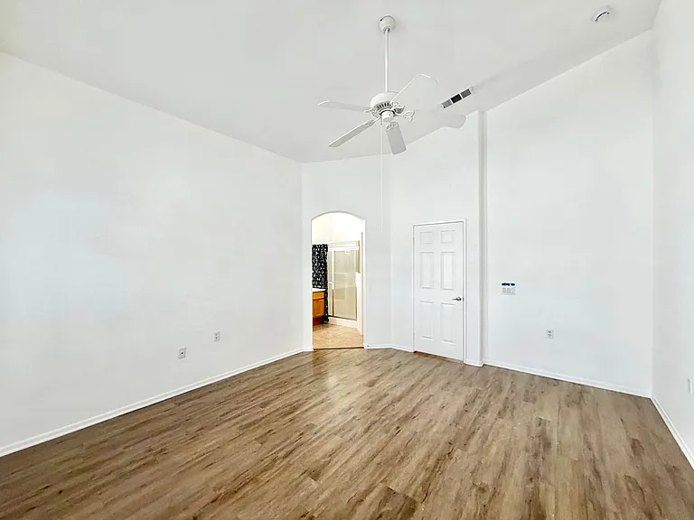 26805 China Dr — Photo 20