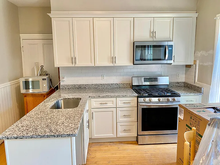 148 Governor St #2 — Photo 1