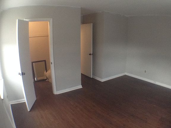5th image of 2880 S Moreland Blvd APT 104