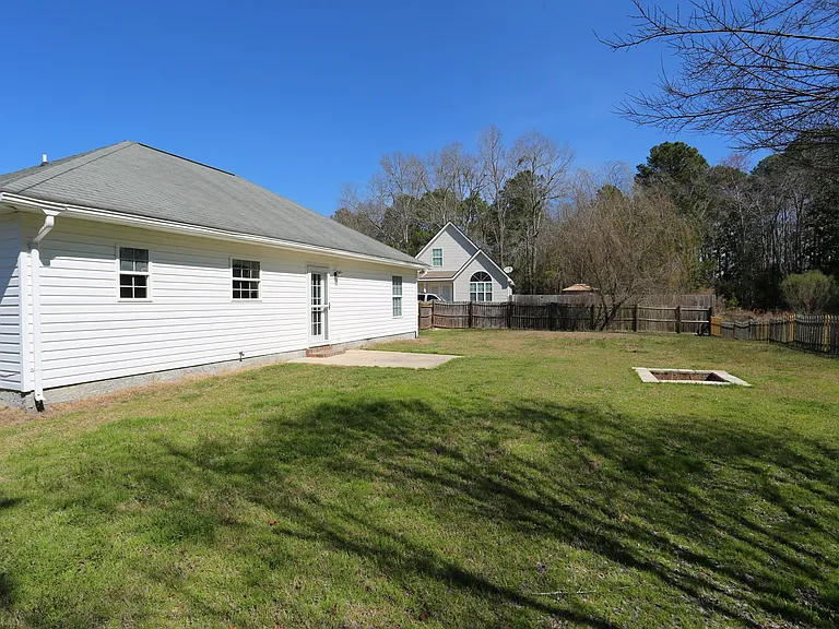 343 Longwood Dr — Photo 31