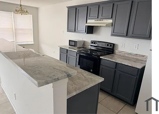 4600 Alamosa St — Photo 1