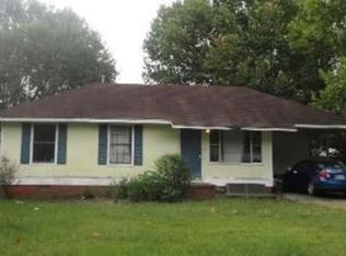 201 Susanne St, Crystal Springs, MS 39059