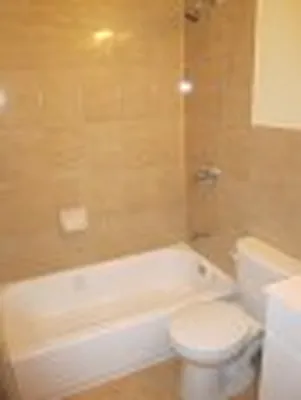 Rented by New York Realty Minimax Inc | media 19