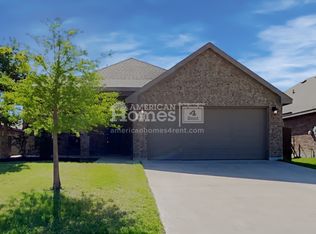213 Carson Dr, Waxahachie, TX 75167