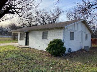 1211 W Long St, Stephenville, TX 76401