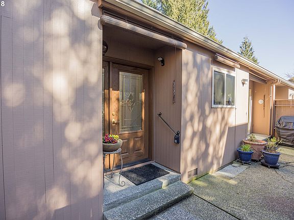 3rd image of 13608 NE 22nd St