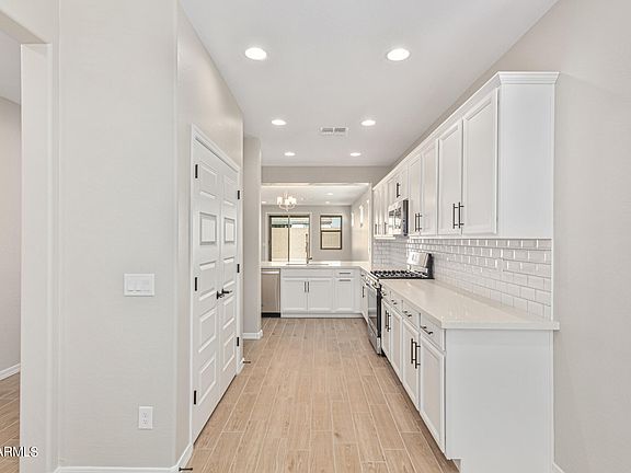 3rd image of 16754 W JENAN Road