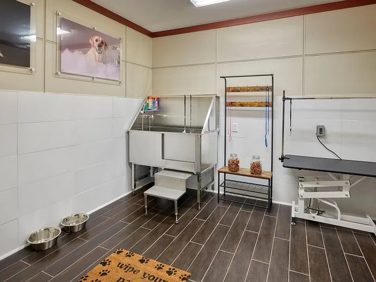M2 Apartments — Photo 27