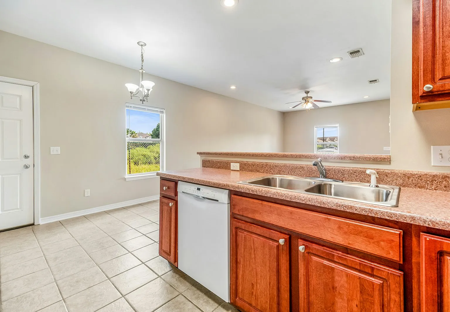 7412 Harvest Village Court, Unit 7412 — Photo 4