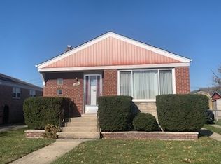 4266 W 81st St, Chicago, IL 60652