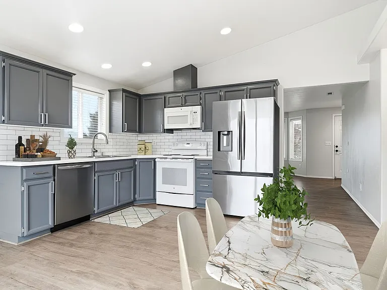 9703 W Nick Ave — Photo 4