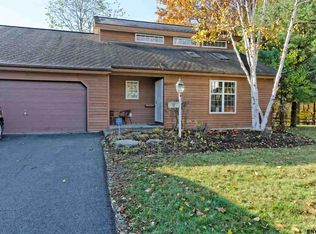 11 Tracey Ct, Troy, NY 12180
