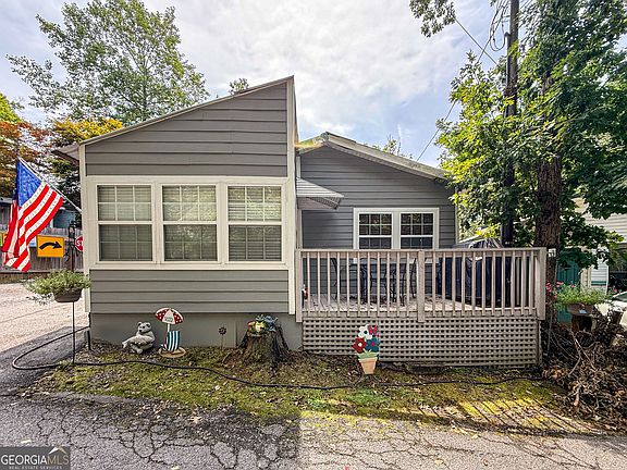 2nd image of 1168 Mountain Shadows Dr