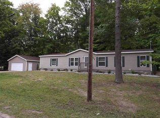 3928 S Dees Rd, Houghton Lake, MI 48629