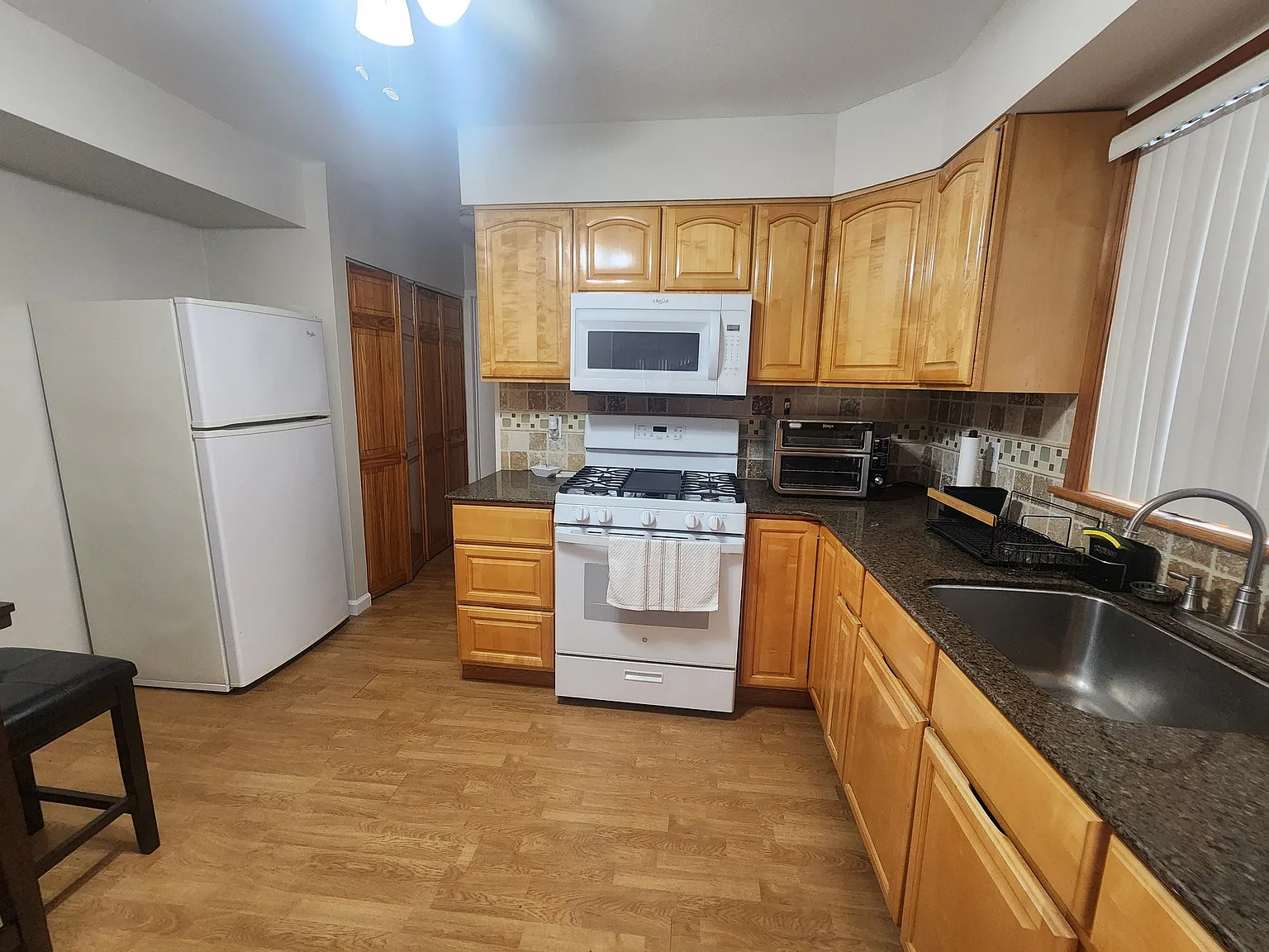 1 bed, 750 sqft, $1,750 — Photo 4