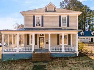 137 W Academy Ln, Chase City, VA 23924