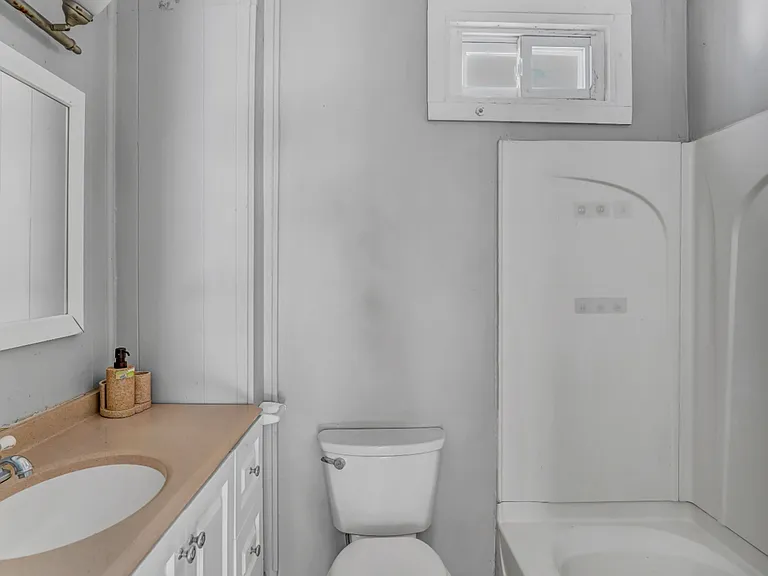 221 Willow St #2 — Photo 8