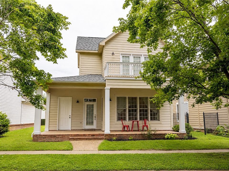 1st image of 2651 N Westminster Dr