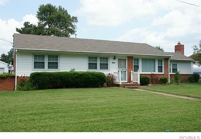 1st image of 1806 Debbie Ln