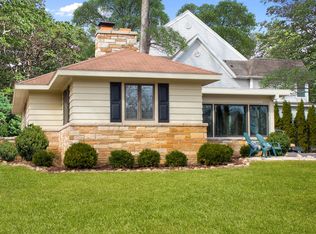 N1603 Shore Hvn, Fontana, WI 53125