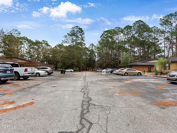 5th image of 2506 NW 59 Avenue