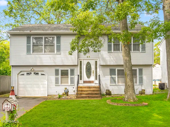 24 Roosevelt Drive, Brick, NJ 08724