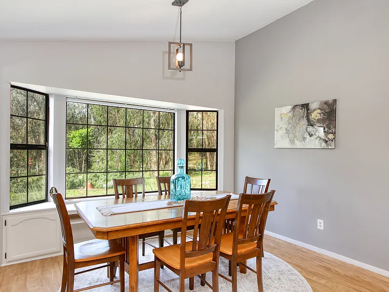 1540 Indiana Way — Photo 34