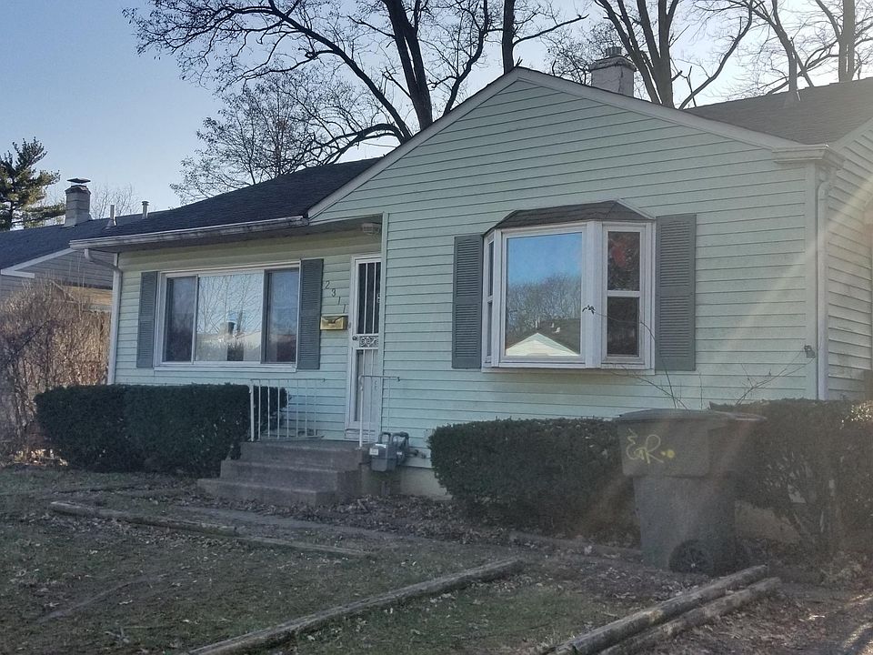1st image of 2311 Belcher Dr