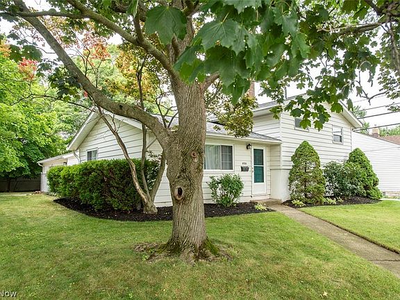 2nd image of 6526 Stonecrest Dr
