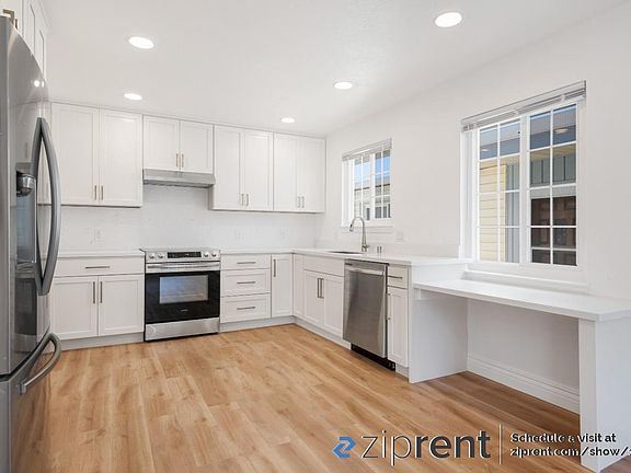 5th image of 698 Clarinada Ave
