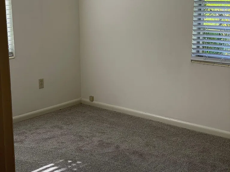 1300 Waterline Dr — Photo 6