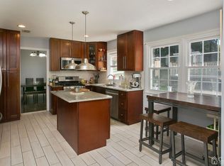 98 Stephenville Pkwy, Edison, NJ 08820