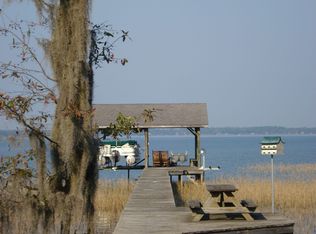 2979 Waccamaw Shores Rd, Lake Waccamaw, NC 28450