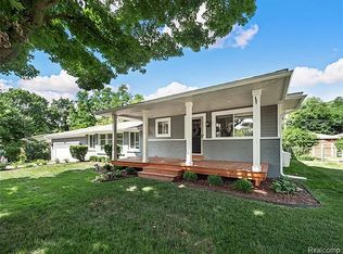 4677 Achilla St, Commerce Township, MI