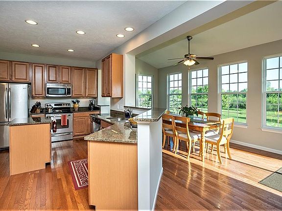 5th image of 36054 Harbor Dr