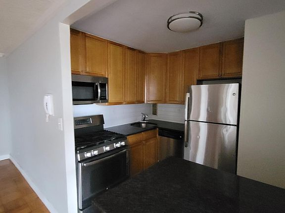 3rd image of 14016 34th Ave Fl 7