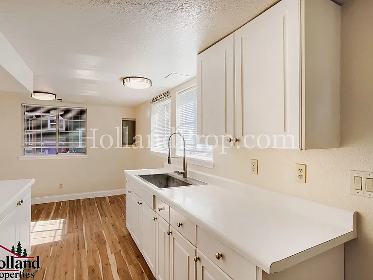 11436 SE 33rd Ave — Photo 11