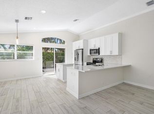 6705 Green Island Cir, Lake Worth, FL 33463