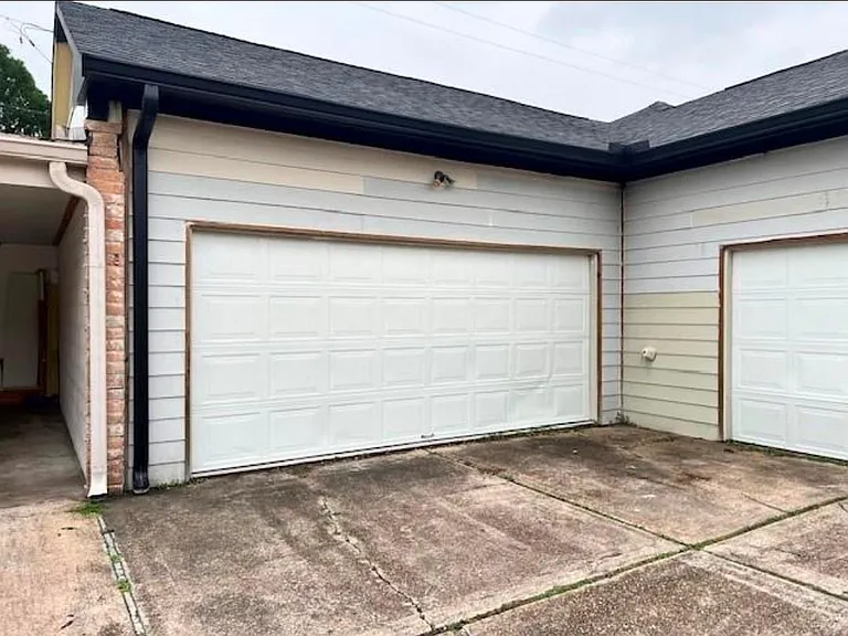 9007 Sharpcrest St — Photo 21