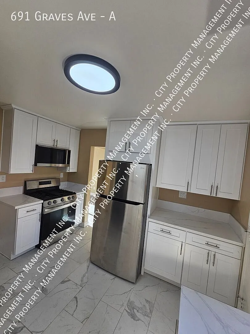 3 bd/1 bath house in El Cajon — Photo 3
